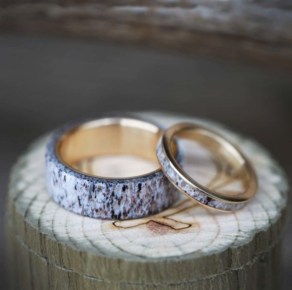 Кольцо секрет небес. Кольца обручальные Шепард. Обручальное кольцо Джунаид. Необычные Свадебные кольца. Дизайнерские Свадебные кольца.