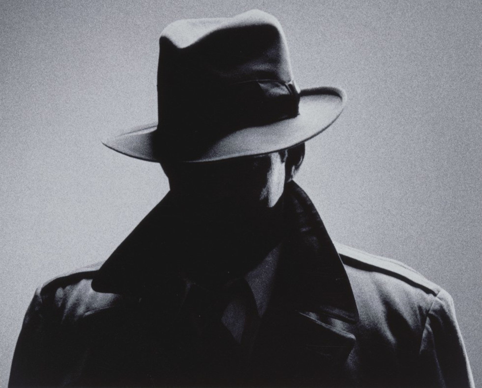 Скрытые аватарки вк. «Человек в черной шляпе» Джона Беттса. Таинственный человек в шляпе. Парень в шляпе.