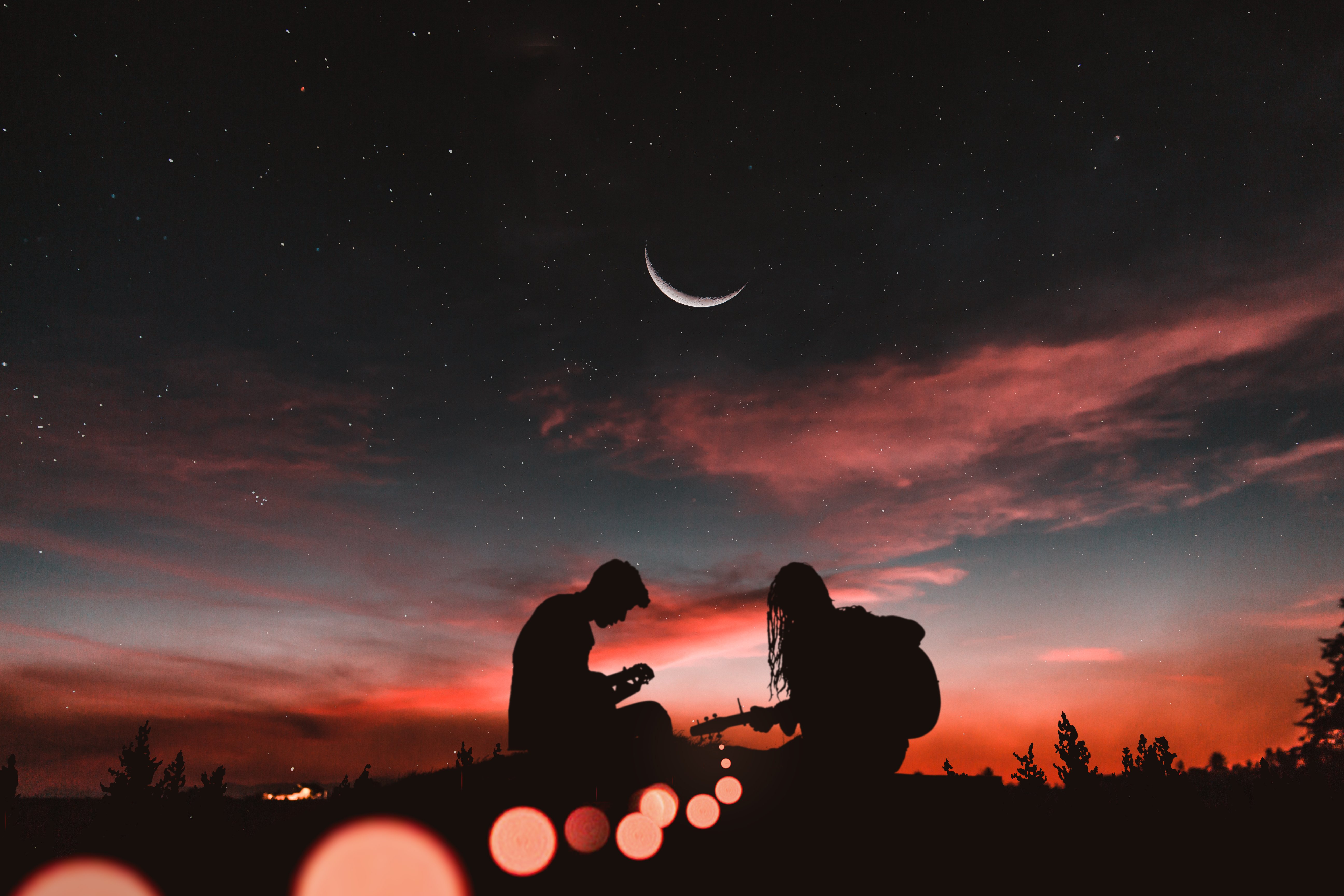 Lay on your love on me. Ночь. Звездное небо романтика. Закат. Пара на фоне звездного неба.