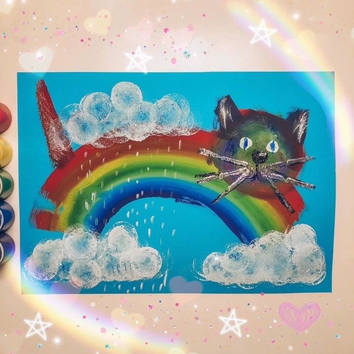 Рисование радуга старшая группа. Рисуем губкой радугу. Рисование губкой Радуга. Рисование губкой котик. Котик с радугой.