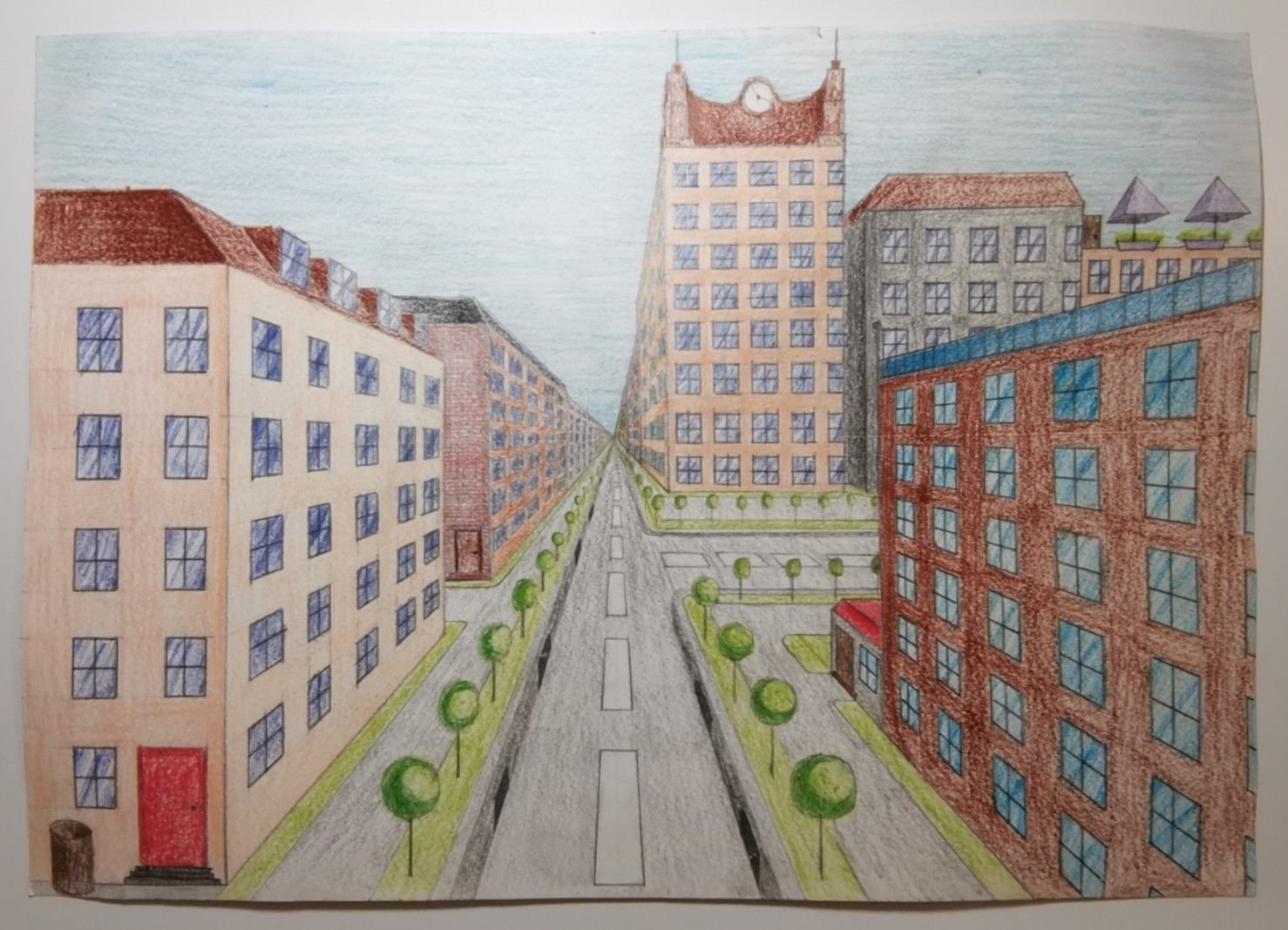 Рисунок нарисовать улицу. Городской пейзаж в перспективе. Город рисунок. Перспектива рисунок. Городской пейзаж с перспективой улицы.