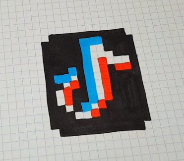 Рисунки по клеточкам из тик тока