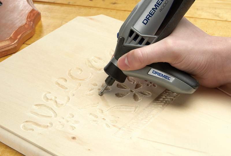 Dremel 3000 резьба по дереву