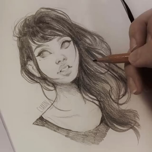 Скетчинг девушка