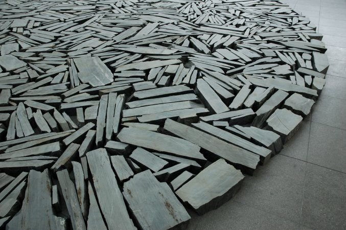 Ричард Лонг "линия из 682 камней".