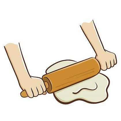 Ребенок месит тесто