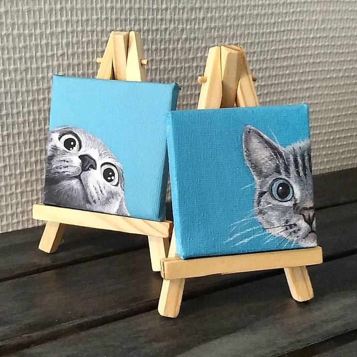 Котики на маленьком холсте