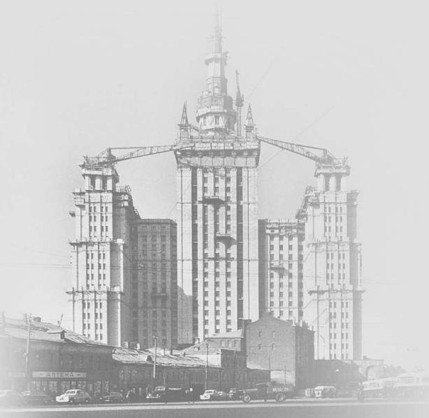 Сталинская высотка вектор