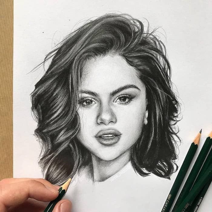 Селена Гомес портрет карандашом