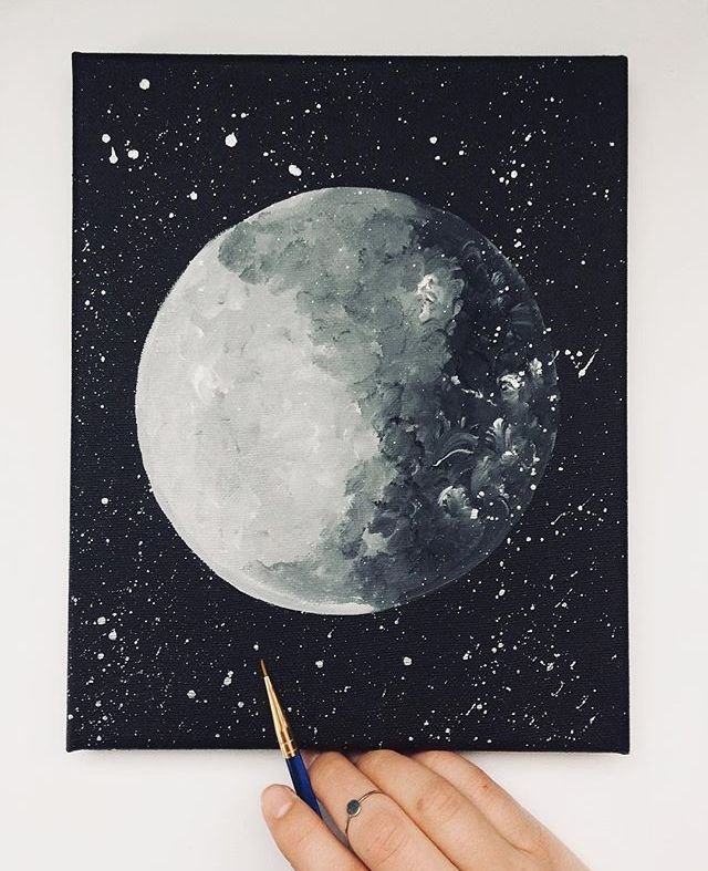 Рисуем луну акрилом