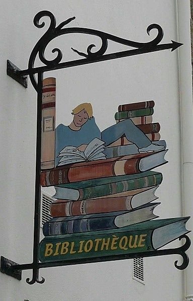 Необычные книжные витрины