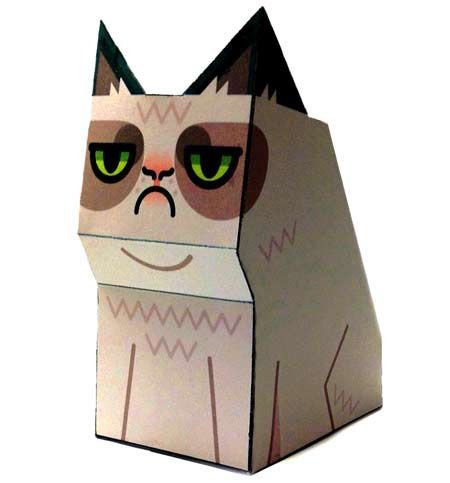 Бумажная фигурка кота