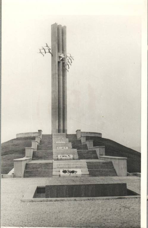 Мемориал Журавли Саратов