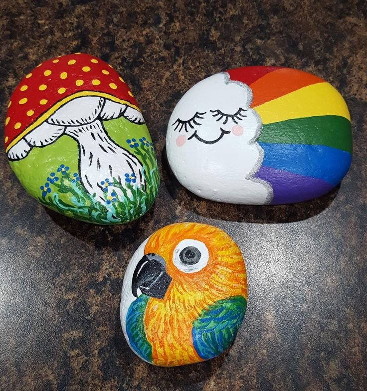Рисование акрилом на камнях