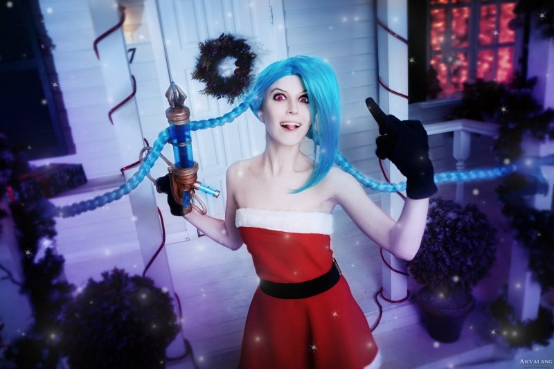 Jinx League of Legends новогодний косплей