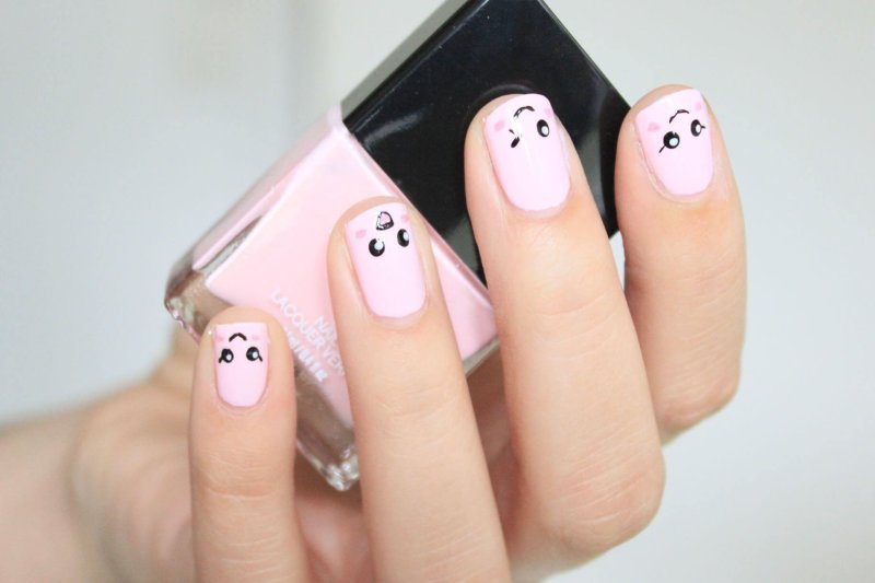 Милый маникюр на короткие ногти