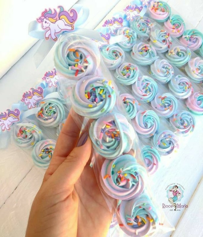 Фигурки из безе для украшения торта