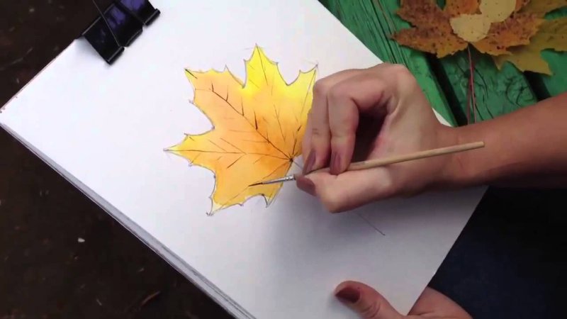 Рисование листочками