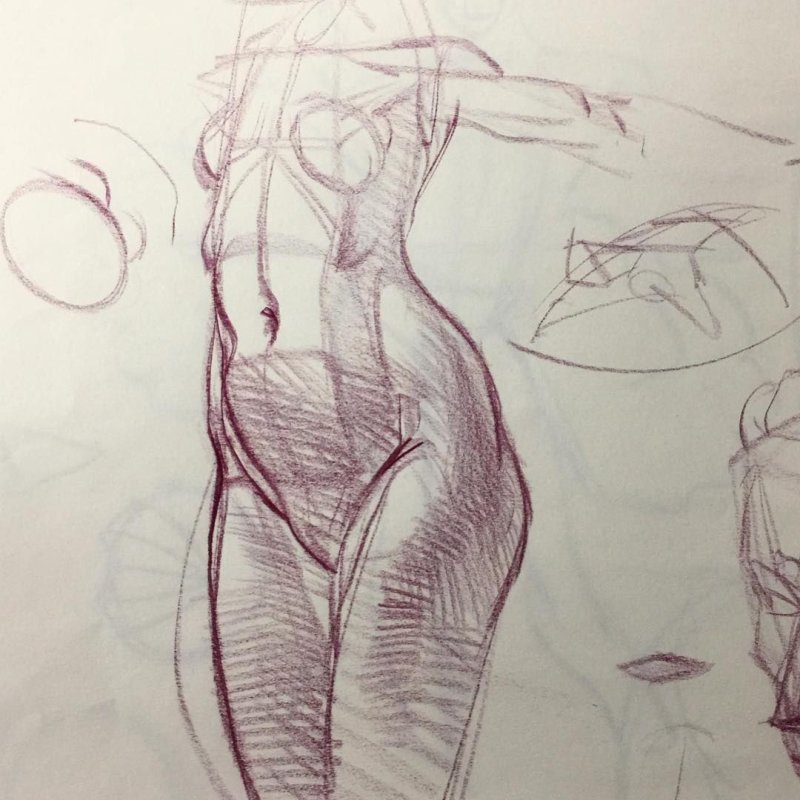зарисовки женской фигуры