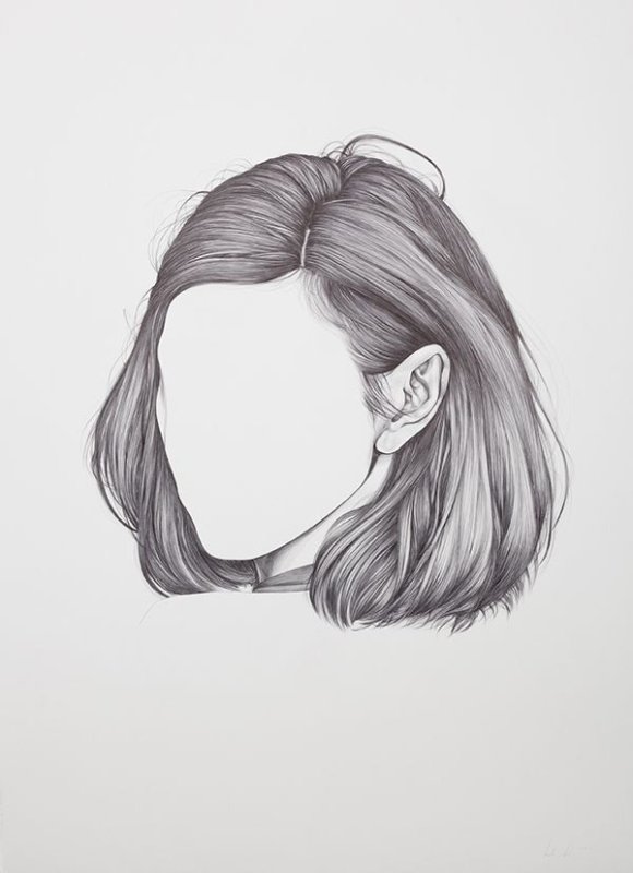 Рисунок девушки карандашом