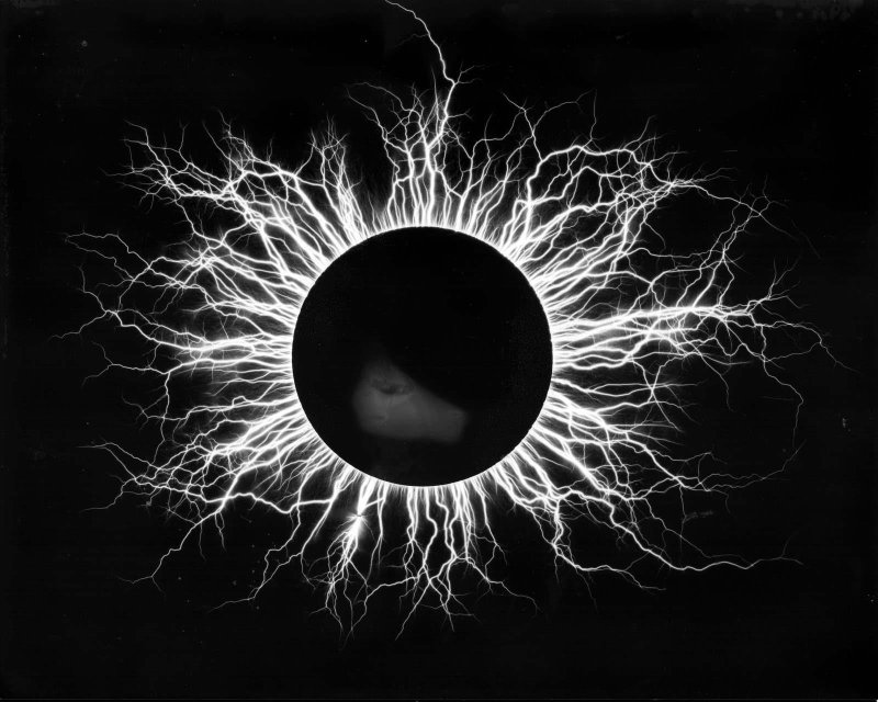 Черная шаровая молния