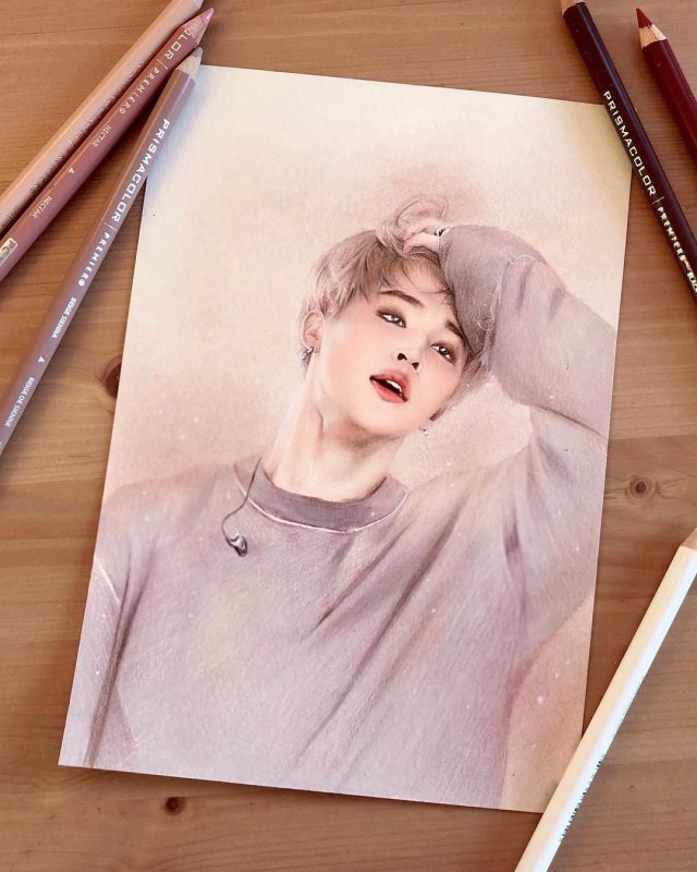 BTS Jimin карандашом