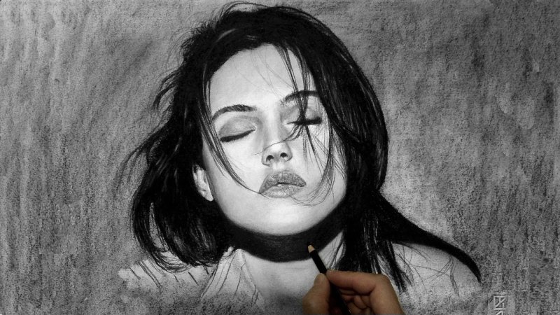 Рисунки Моники Белуччи