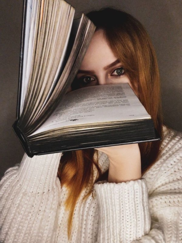 Фотосессия с книгами