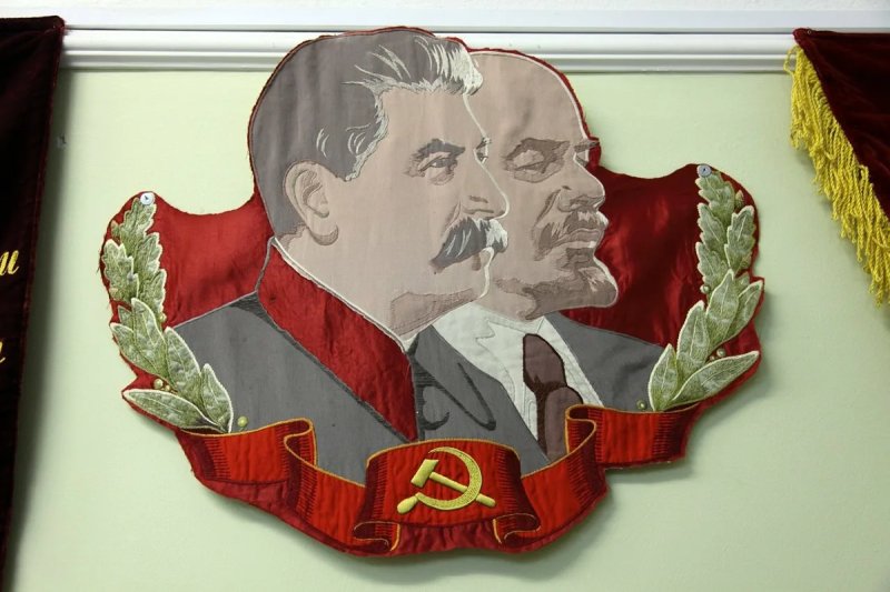 Портрет Ленина и Сталина вместе