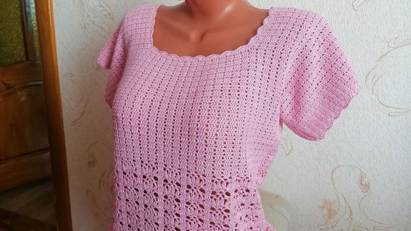 Ажурная розовая кофточка