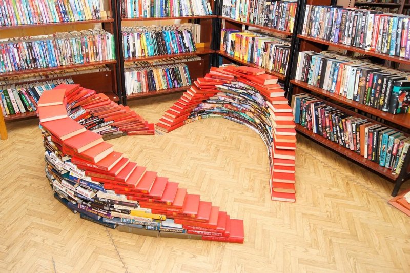 Необычные книжные выставки