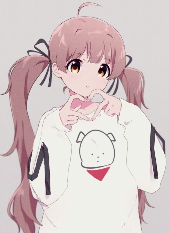 Аниме персонажи показывают сердечко