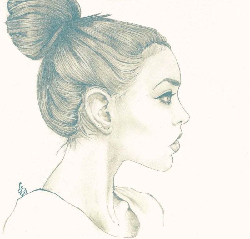 Рисунок девушки карандашом