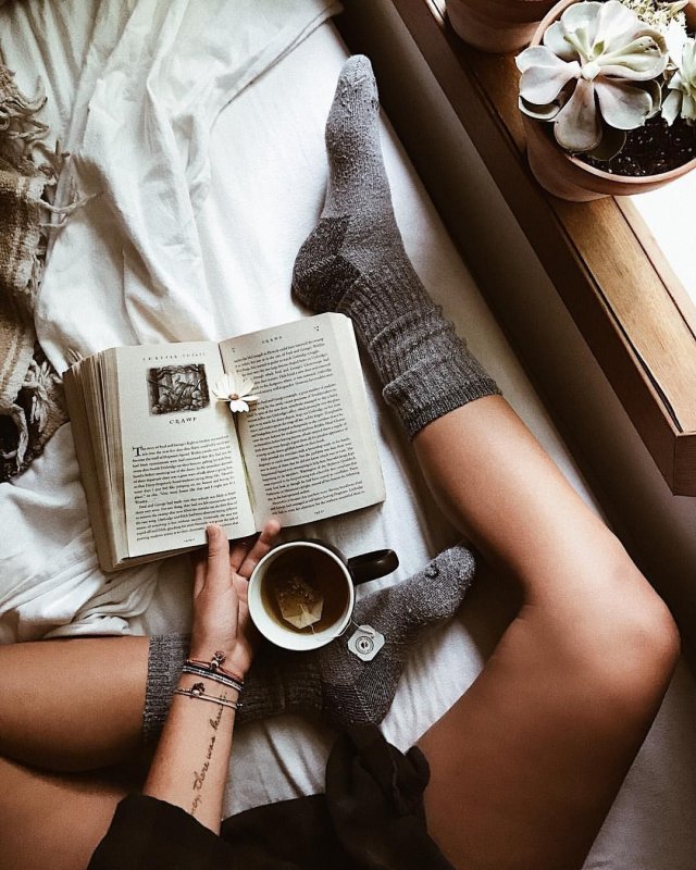 Идеи для фотосессии с книгами