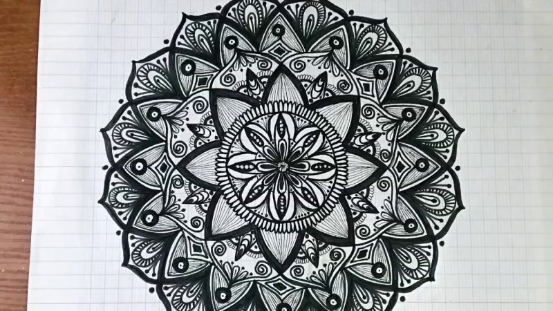 Мандала черно белая