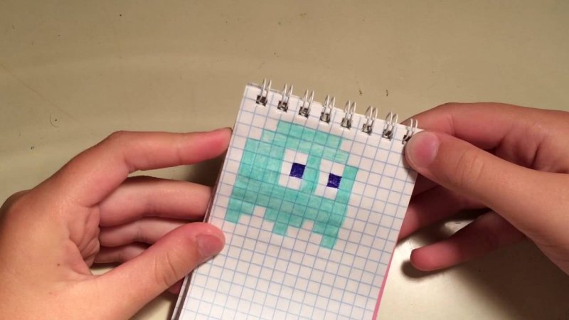 Рисование по клеточкам в блокноте маленьком