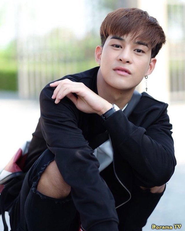 Art Pakpoom Juanchainat