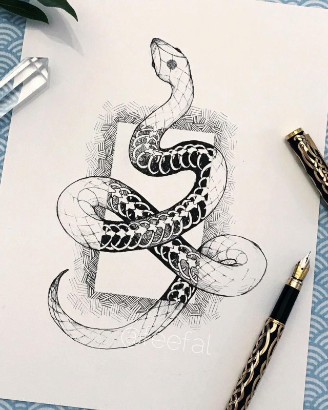 Стилизованная змея