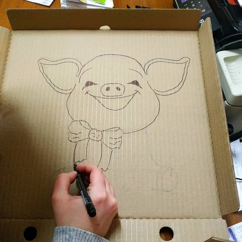 Рисуем на коробке