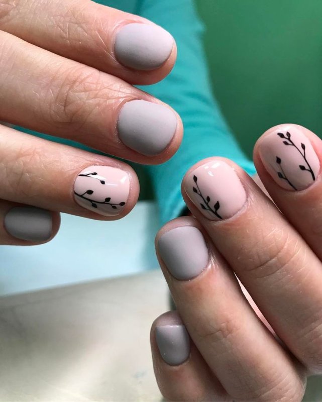 Маникюрна короткие ноти