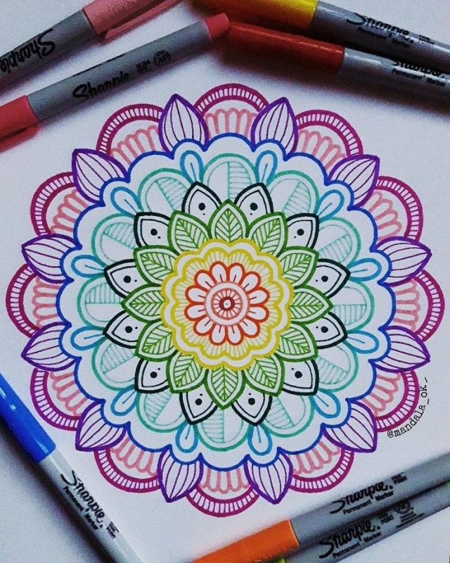 Мандала ручкой