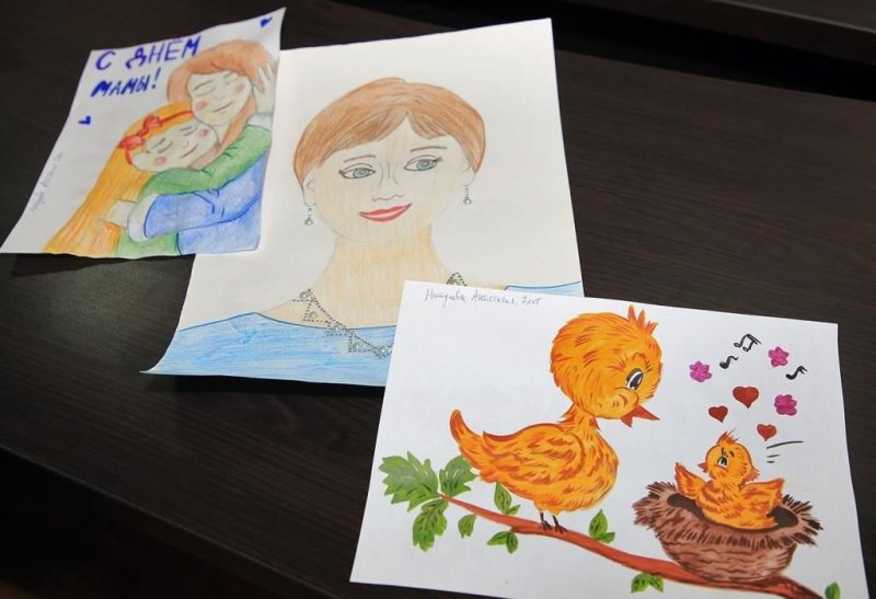 рисунки про маму