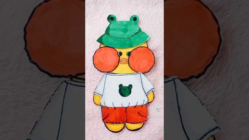 Бумажная уточка из тик тока с одеждой лалафан