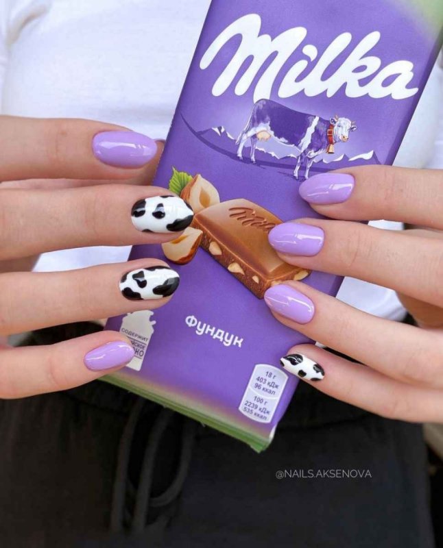 Ногти в стиле Milka
