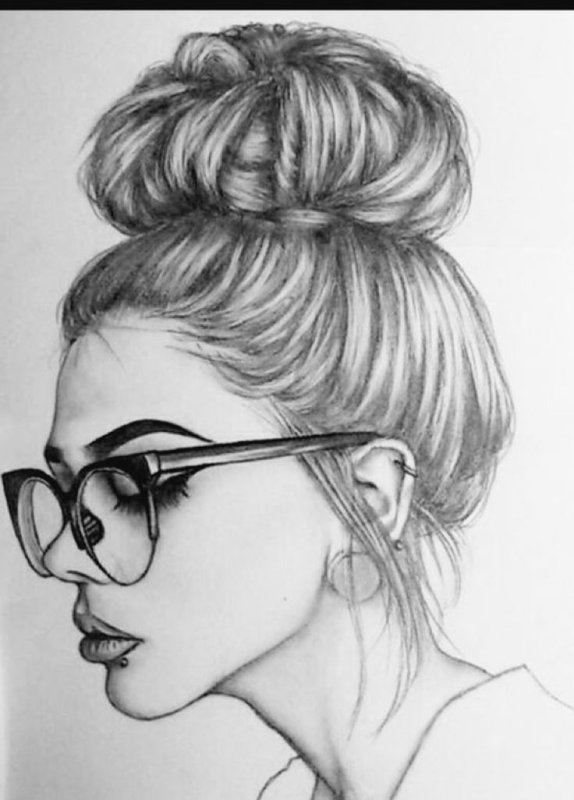 Рисунок девушки карандашом