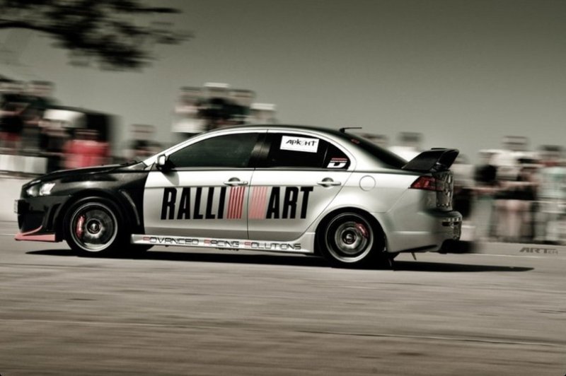 Mitsubishi Lancer Evolution ралли