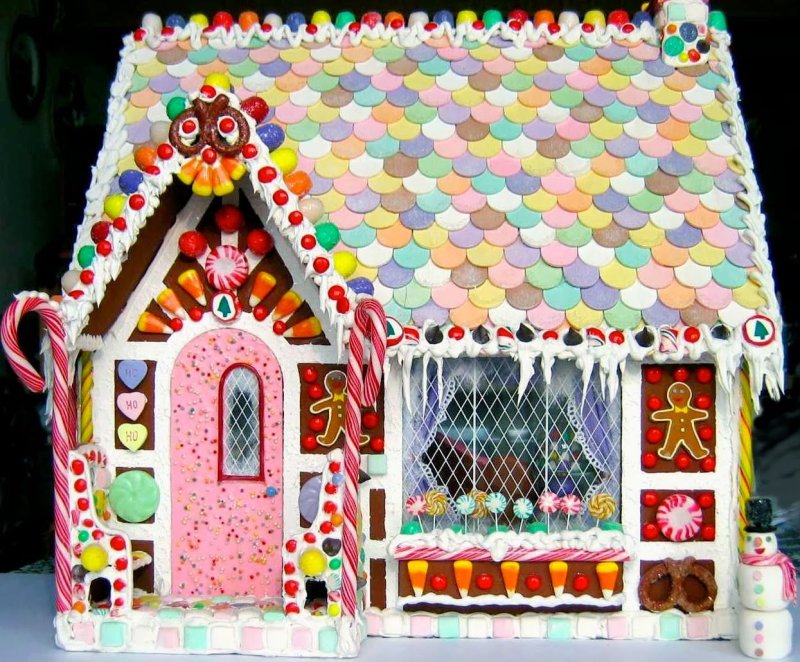 Пряничный домик из картона