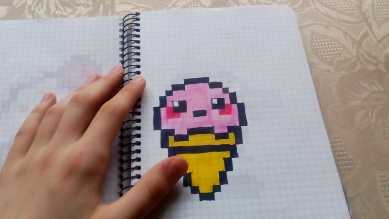 Рисунки по клеточкам в блокнотике