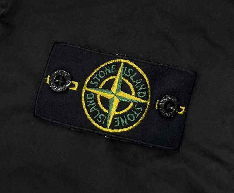 Stone Island значок