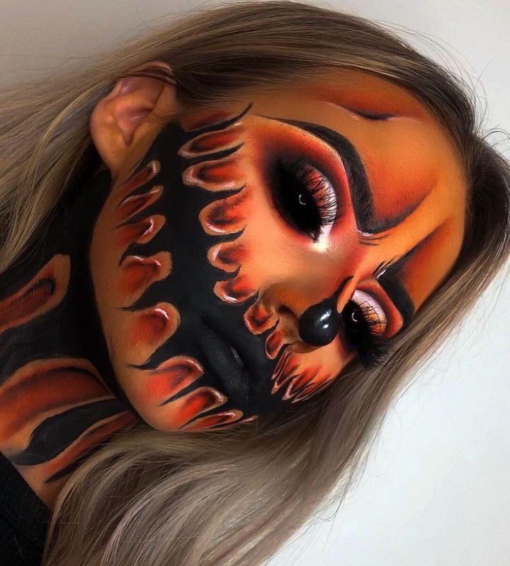Необычный макияж на Хэллоуин